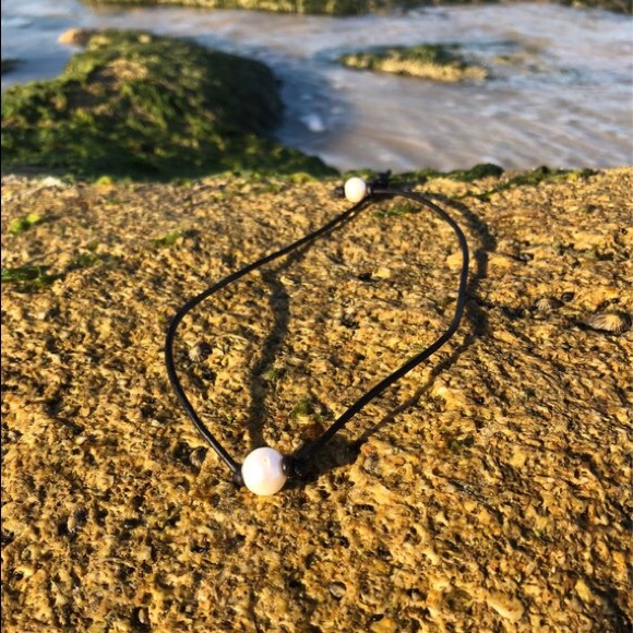 Pearl Necklaces! - Picture 2 of 3